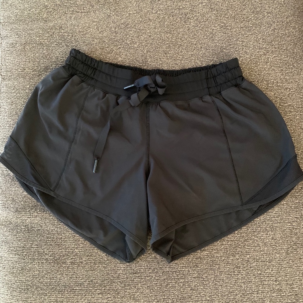 Lululemon Hotty Hot Short 4”